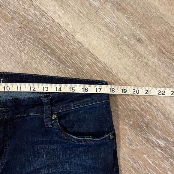 Kut from the Kloth Catherine Boyfriend jeans size 12 - Picture 10 of 16